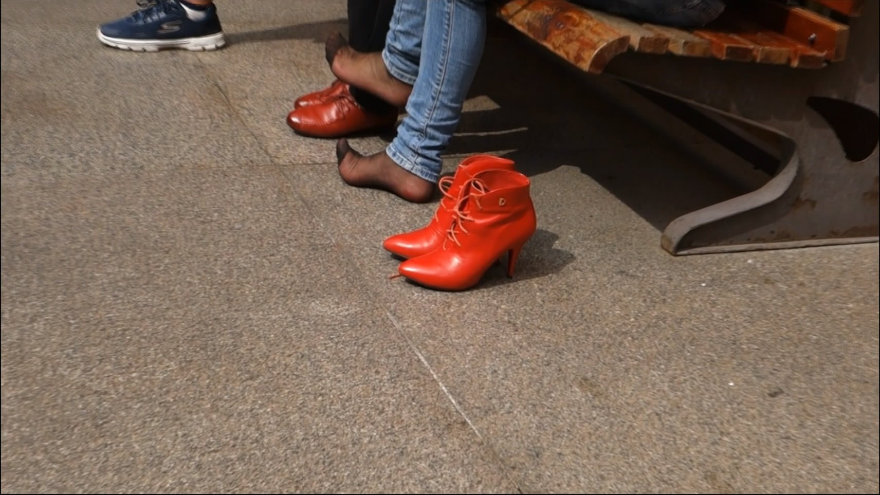 streetsnapnylon[00 00 03][20181204 233412 6]